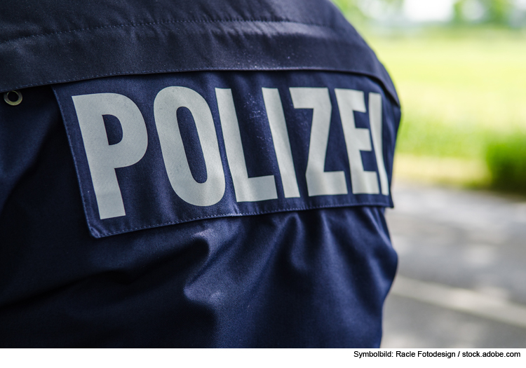 Polizei führt Spurensicherung auf Karlskroner Wertstoffhof durch