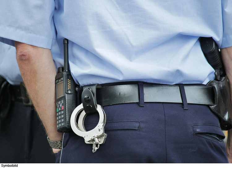 Weicheringer (36) beleidigt fünf Polizisten