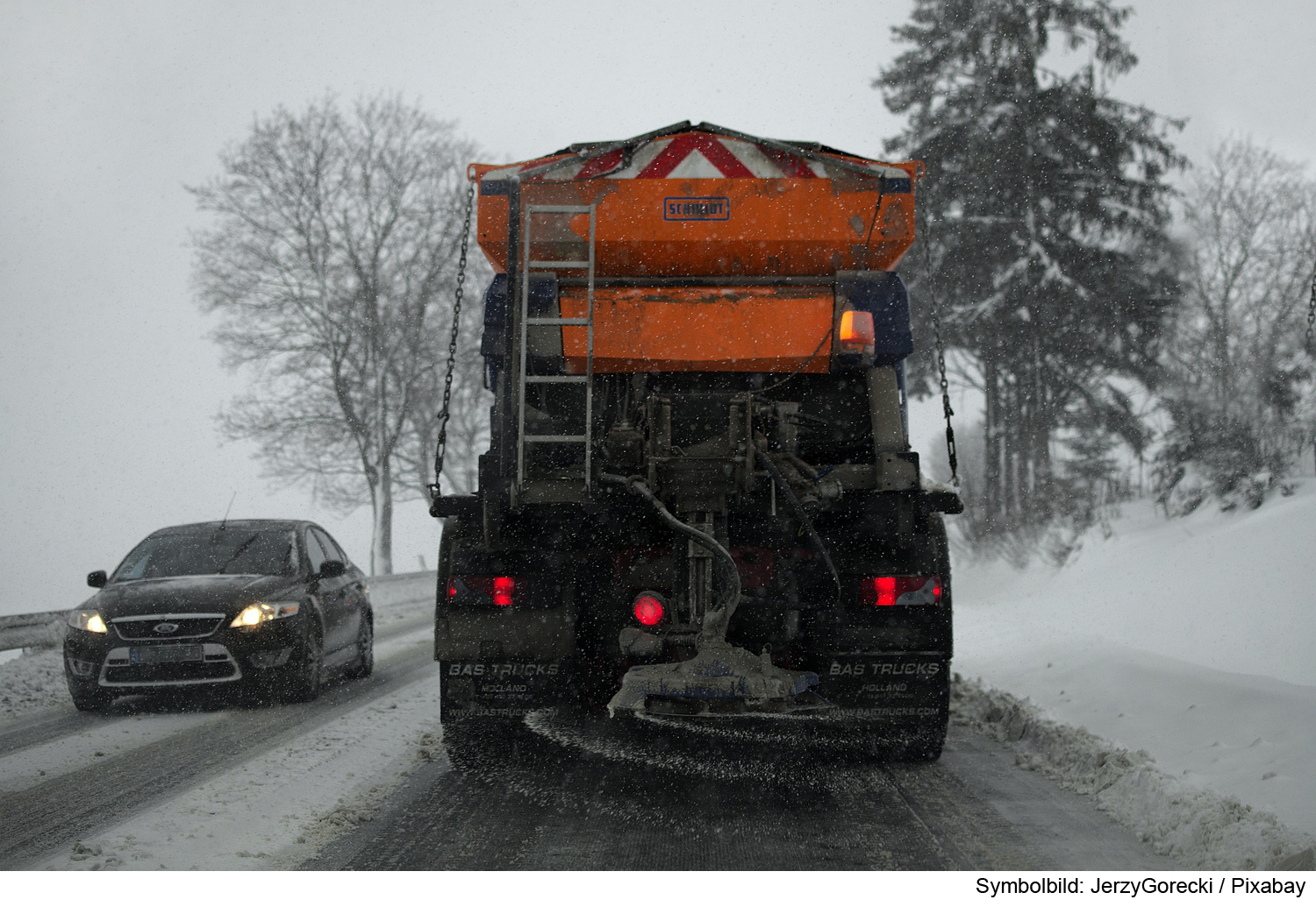 Unfall mit Schneeräumer im Landkreis Eichstätt